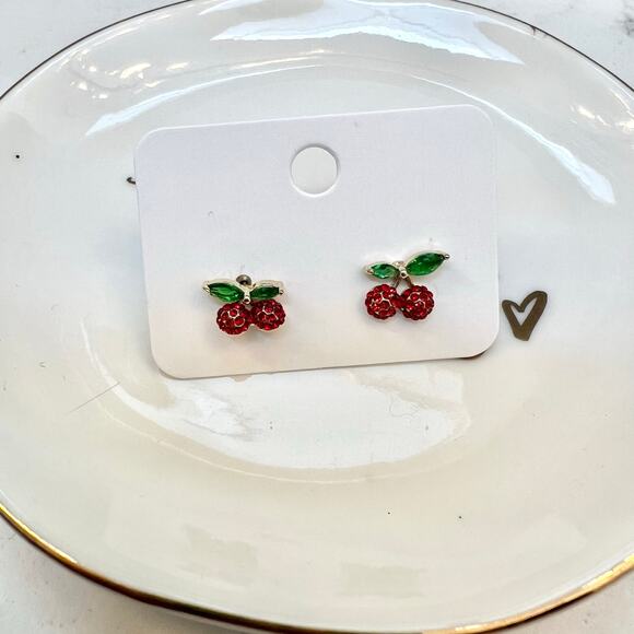 Red Cherry Stud Earrings Statement for vacation summer spring fruit gemstones - Picture 4 of 5